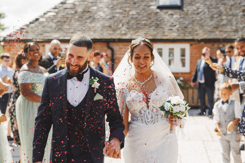 Questions to ask wedding photographer