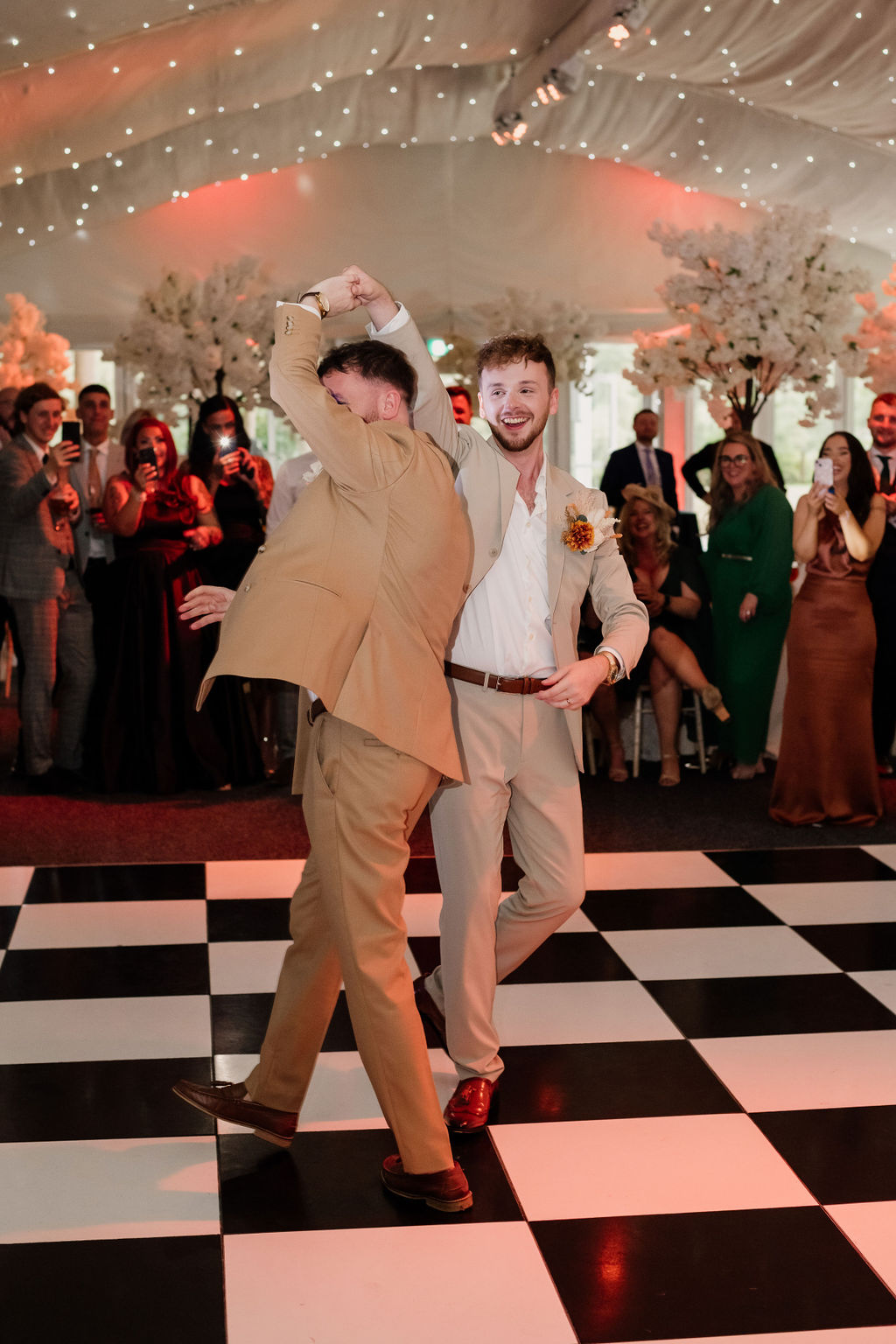 How To Throw An Amazing Wedding After Party